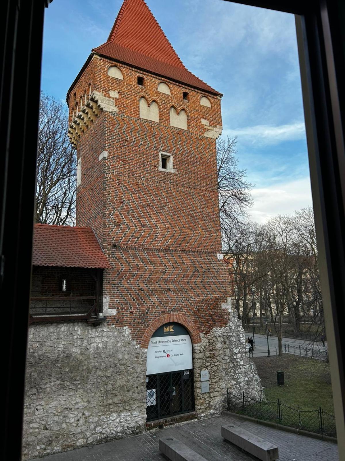 Golden Apartments With Lift - Old Town Krakow Bagian luar foto